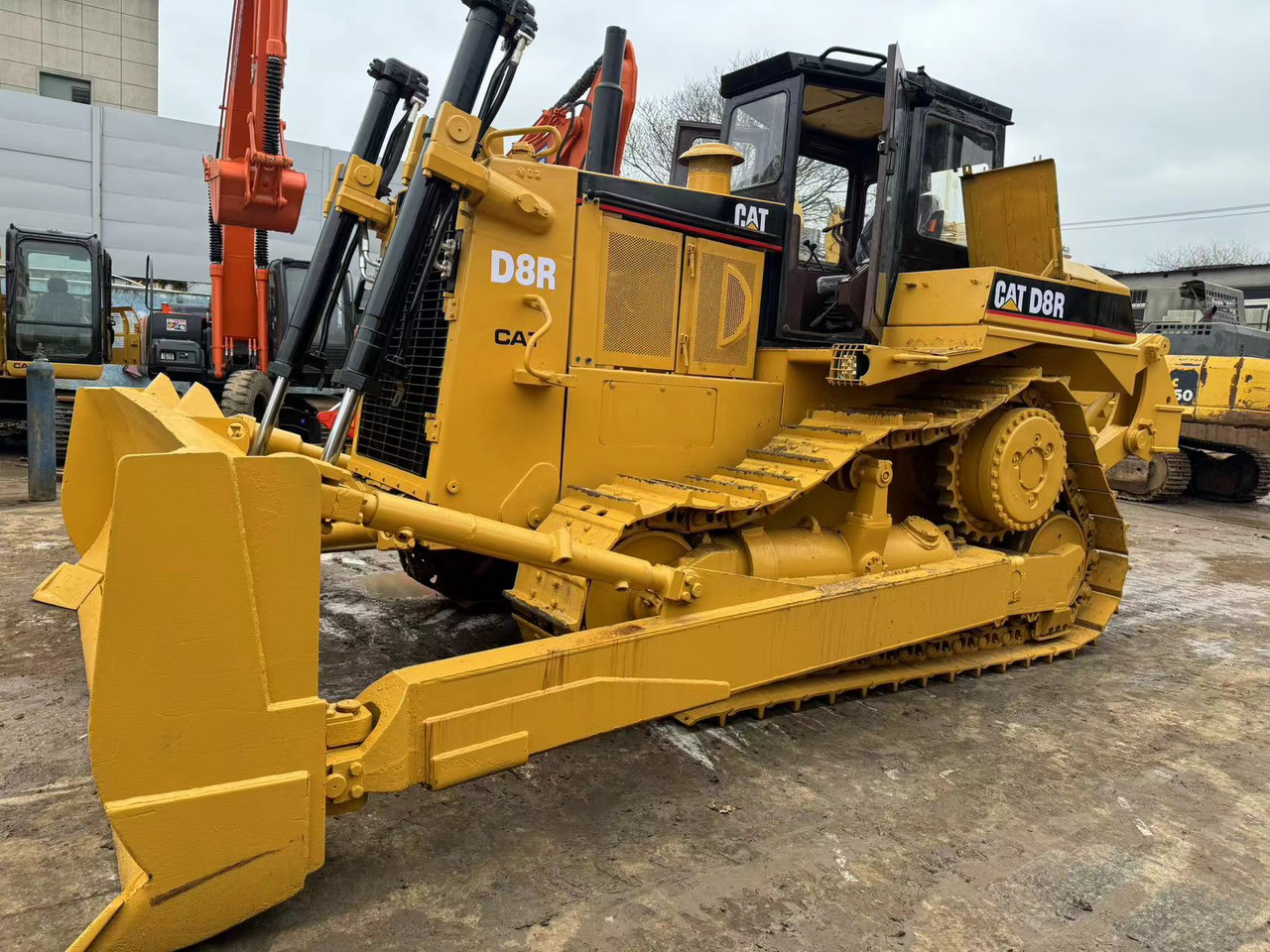 Caterpillar CAT D8R D8T D7H D7R D7G D7R D7E Used Bulldozer in Excellent Work Condition for Slae - Bulldozer: picture 1 Caterpillar CAT D8R D8T D7H D7R D7G D7R D7E Used Bulldozer in Excellent Work Condition for Slae - Bulldozer: picture 1