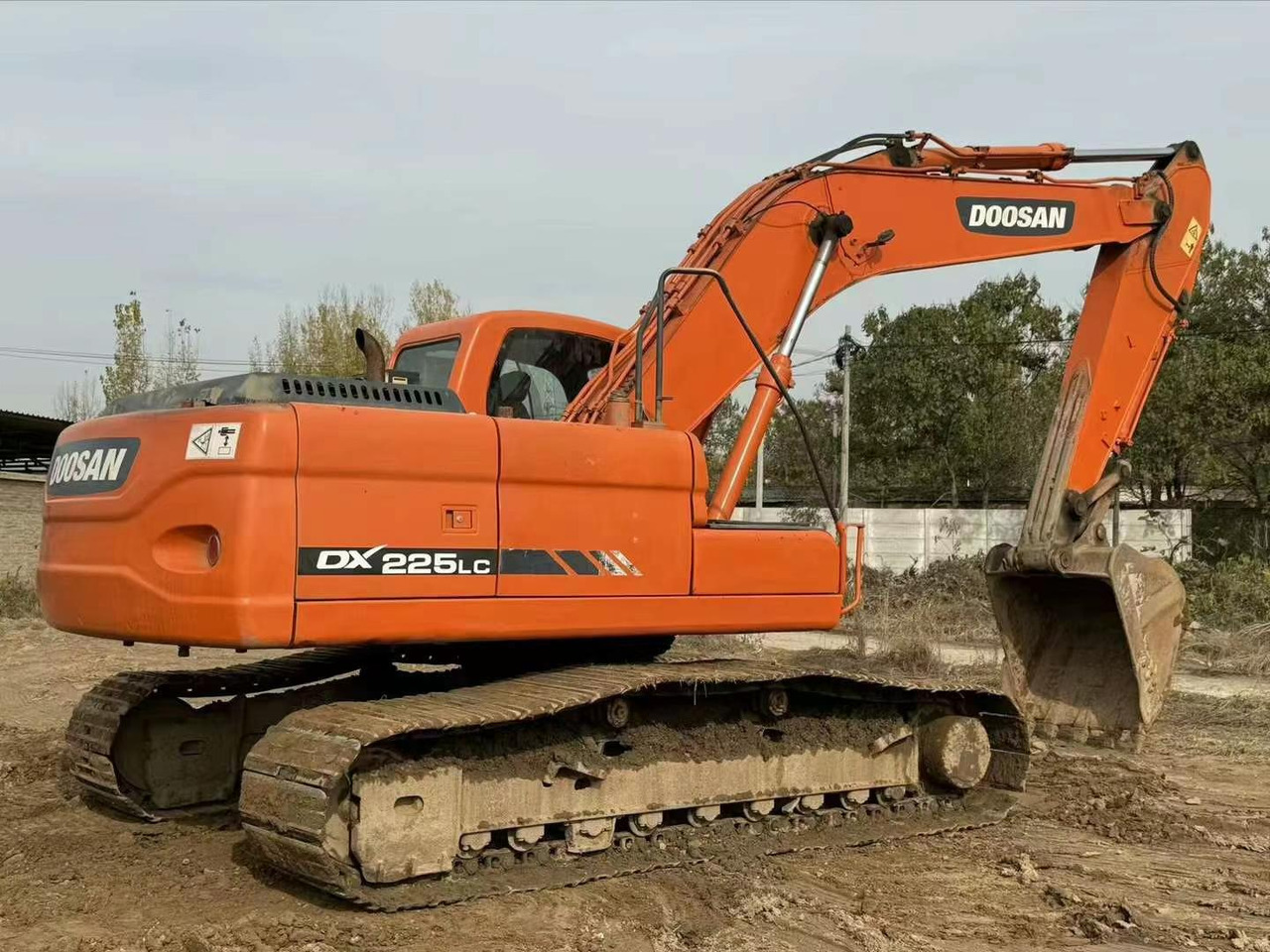Doosan Used Excavator 225 DX225 DX300 DH150W DX300 DX420 DX520 Second hand Crawler Excavators in Excellent Work Condition - Crawler excavator: picture 2 Doosan Used Excavator 225 DX225 DX300 DH150W DX300 DX420 DX520 Second hand Crawler Excavators in Excellent Work Condition - Crawler excavator: picture 2
