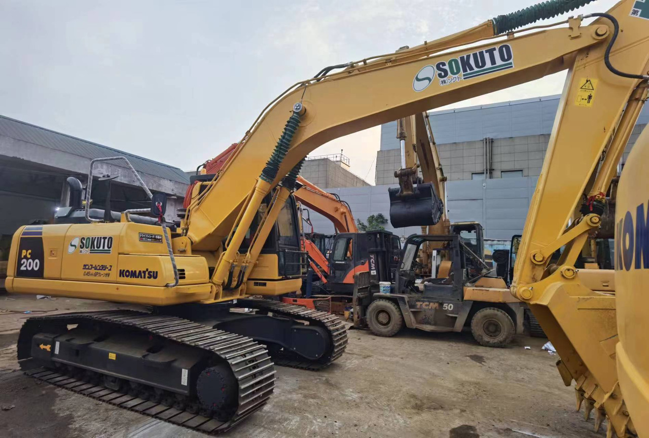 Komatsu PC200 PC210 PC220 Used Excavator in Excellent Work Condition - Crawler excavator: picture 2 Komatsu PC200 PC210 PC220 Used Excavator in Excellent Work Condition - Crawler excavator: picture 2