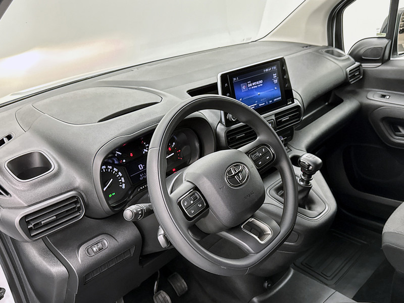 Toyota PROACE CITY 1.5 D-4D Live Navigatiesysteem Betimmering Fabrieksgarantie Cruise control - Small van: picture 4 Toyota PROACE CITY 1.5 D-4D Live Navigatiesysteem Betimmering Fabrieksgarantie Cruise control - Small van: picture 4