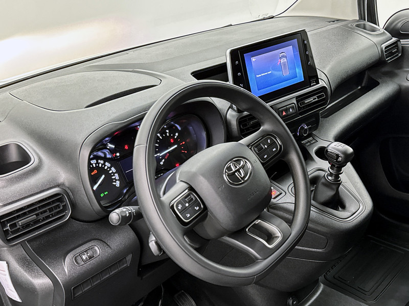 Toyota PROACE CITY 1.5 D-4D Live Navigatiesysteem Fabrieksgarantie Cruise control Airco - Small van: picture 4 Toyota PROACE CITY 1.5 D-4D Live Navigatiesysteem Fabrieksgarantie Cruise control Airco - Small van: picture 4