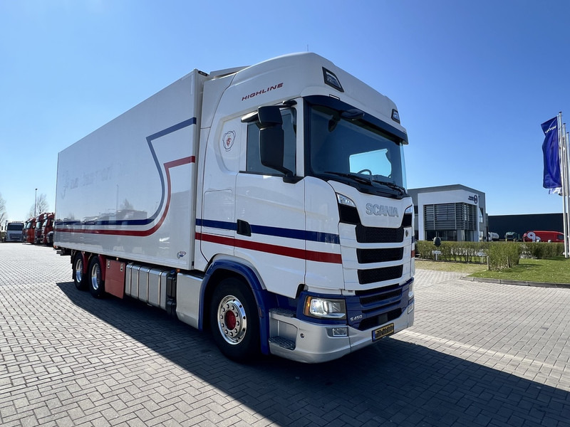 Scania S450 6x2 koelwagen Retarder / Dhollandia / Bloenenmaat - Refrigerator truck: picture 3 Scania S450 6x2 koelwagen Retarder / Dhollandia / Bloenenmaat - Refrigerator truck: picture 3