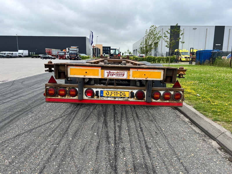 Container transporter/ Swap body semi-trailer Vogelzang Container chassis 3 Axle VO-15-27-TWL / LZV: picture 9