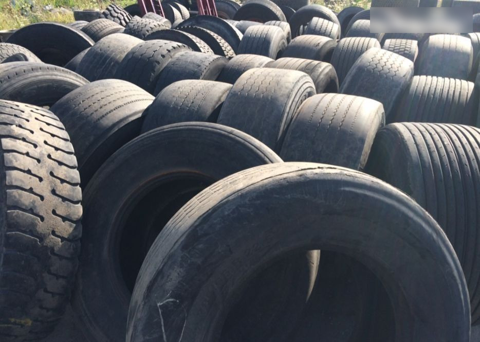 Cap tractor/ semiremorca second hand - Tire for Truck: picture 1 Cap tractor/ semiremorca second hand - Tire for Truck: picture 1
