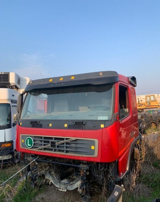 Cutie ,axe etc Volvo FM 12 truck - Engine for Truck: picture 2 Cutie ,axe etc Volvo FM 12 truck - Engine for Truck: picture 2