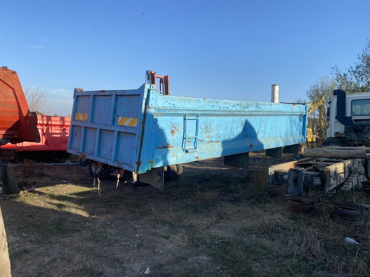 Hyva bena originala DAF 8x4 cu semisasiu si cilindru basculare - Tipper body: picture 3 Hyva bena originala DAF 8x4 cu semisasiu si cilindru basculare - Tipper body: picture 3