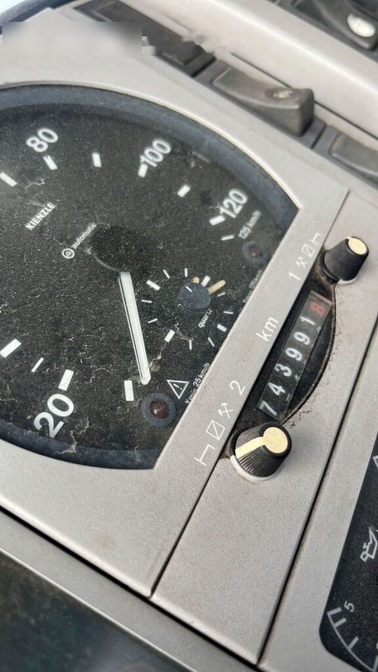 Hook lift truck MAN SILENT Abroll Kipper Abrol 26-414 Euro 3 Retarder: picture 8 Hook lift truck MAN SILENT Abroll Kipper Abrol 26-414 Euro 3 Retarder: picture 8