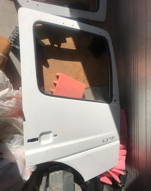 Mercedes-Benz Actros,ATEGO,AXOR truck - Door and parts for Truck: picture 3 Mercedes-Benz Actros,ATEGO,AXOR truck - Door and parts for Truck: picture 3