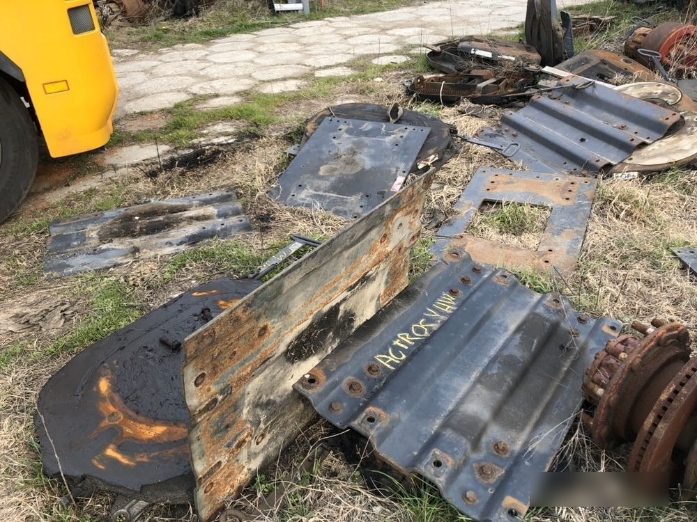 Placa inaltatoare cupla camion   Volvo Scania Renault Man Daf truck - Fifth wheel coupling for Truck: picture 1 Placa inaltatoare cupla camion   Volvo Scania Renault Man Daf truck - Fifth wheel coupling for Truck: picture 1