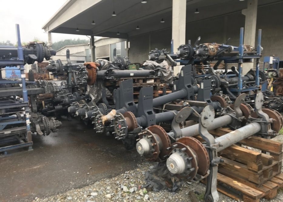Semiremorci din dezmembrari - Axle and parts for Trailer: picture 4 Semiremorci din dezmembrari - Axle and parts for Trailer: picture 4