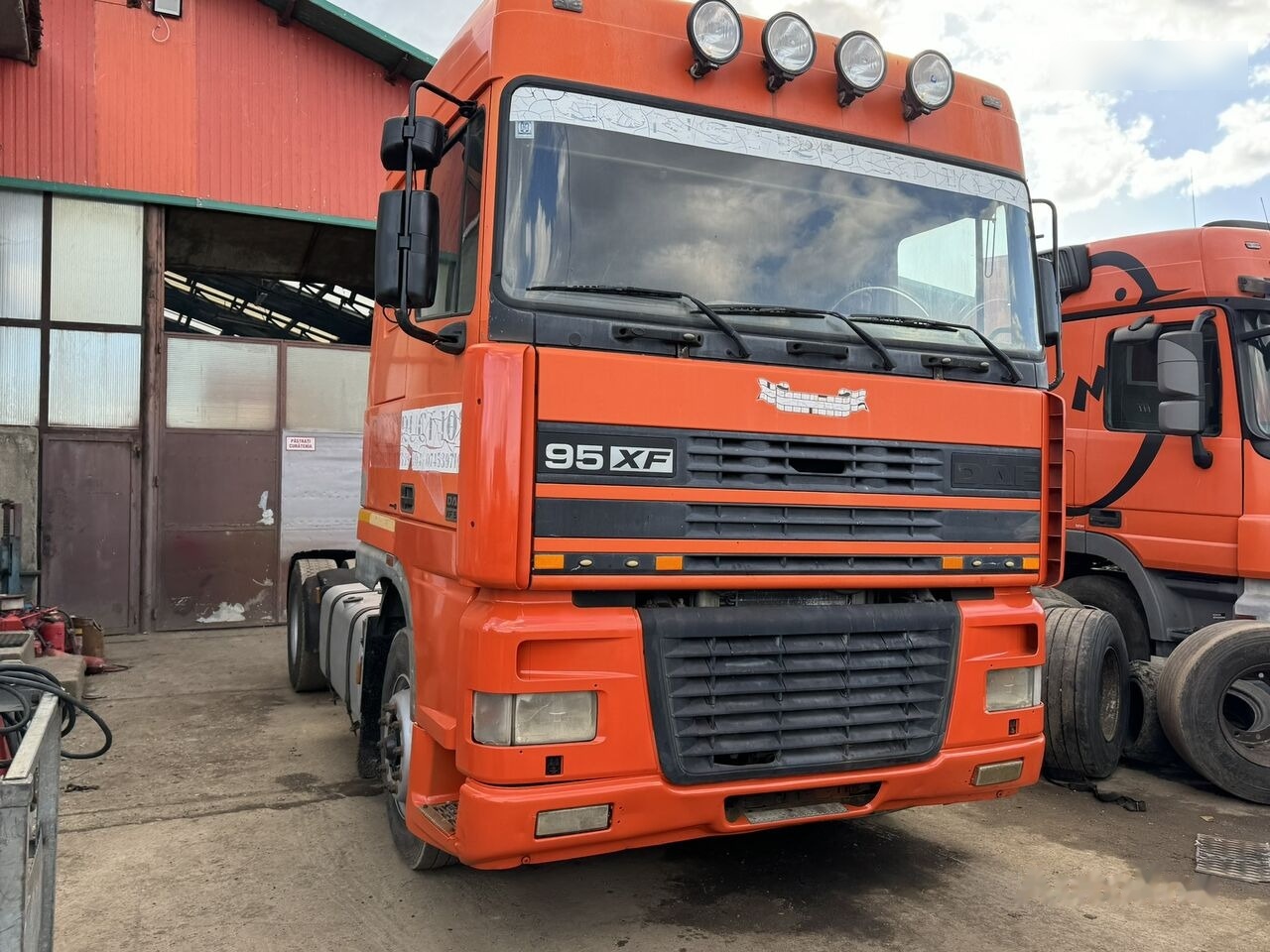 DAF XF 95 530 Euro 3 EXPORT Retarder - Tractor unit: picture 5 DAF XF 95 530 Euro 3 EXPORT Retarder - Tractor unit: picture 5