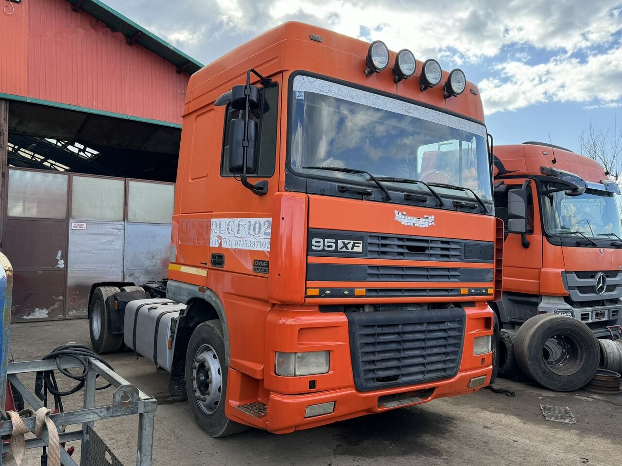 DAF XF 95 530 Euro 3 EXPORT Retarder - Tractor unit: picture 4 DAF XF 95 530 Euro 3 EXPORT Retarder - Tractor unit: picture 4