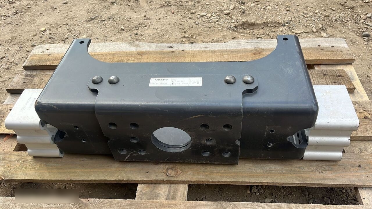 Volvo TRAVERSA type tm 190/63 CODE 21524799   truck - Fifth wheel coupling for Truck: picture 1 Volvo TRAVERSA type tm 190/63 CODE 21524799   truck - Fifth wheel coupling for Truck: picture 1