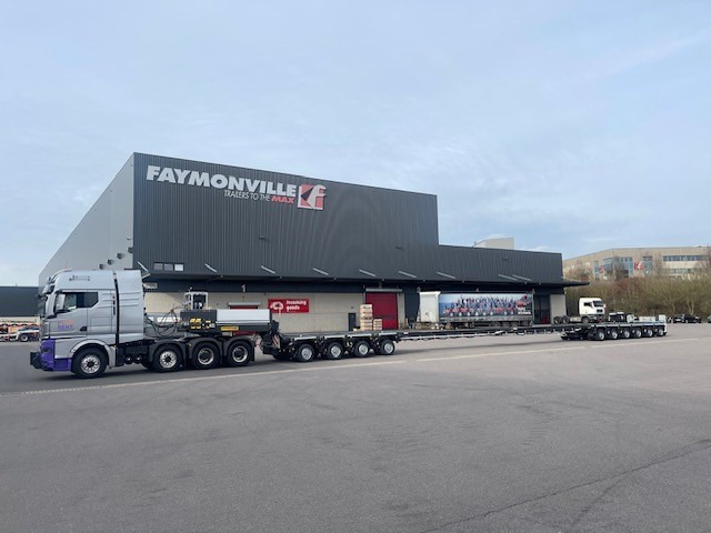 FAYMONVILLE CombiMAX - Low loader semi-trailer: picture 4 FAYMONVILLE CombiMAX - Low loader semi-trailer: picture 4