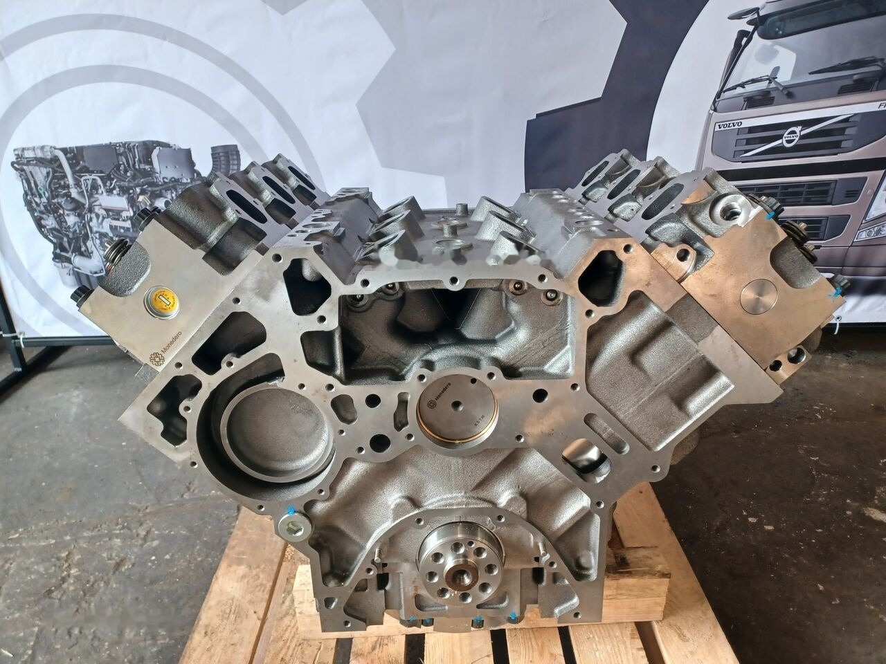.V/3   Mercedes-Benz truck - Cylinder block for Truck: picture 4 .V/3   Mercedes-Benz truck - Cylinder block for Truck: picture 4