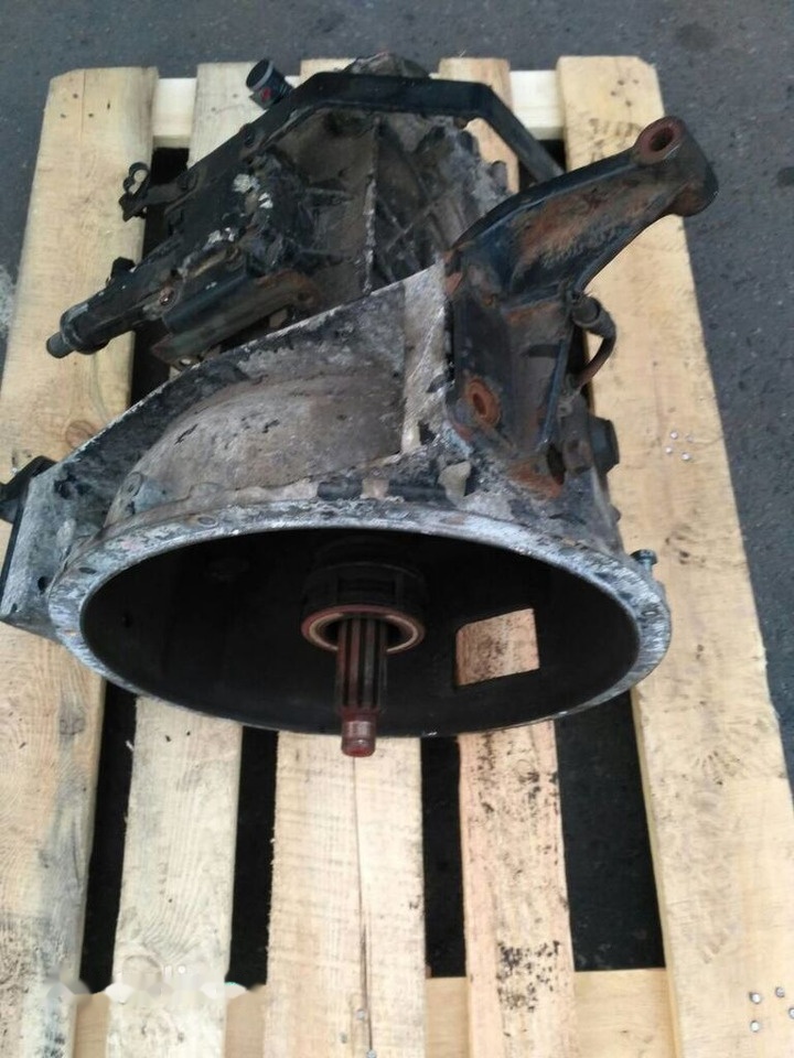 ZF 5S-42   MAN - Gearbox for Truck: picture 1 ZF 5S-42   MAN - Gearbox for Truck: picture 1