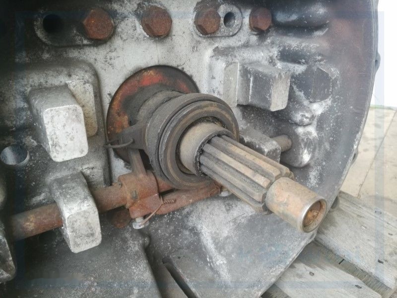 ZF S6-90 - Gearbox for Bus: picture 3 ZF S6-90 - Gearbox for Bus: picture 3