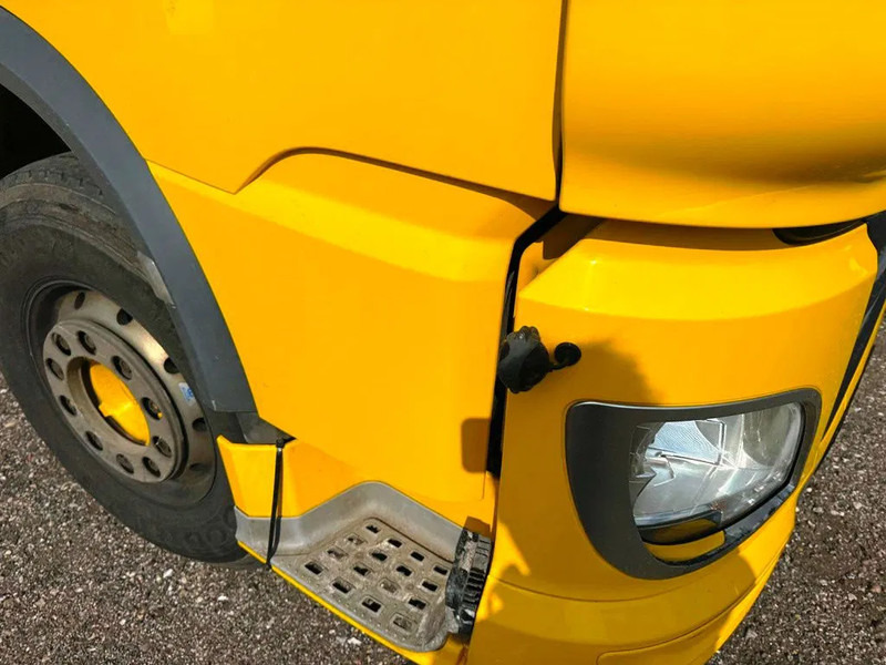 DAF XF 530 Hoglift with knæk arm. - Hook lift truck: picture 5 DAF XF 530 Hoglift with knæk arm. - Hook lift truck: picture 5