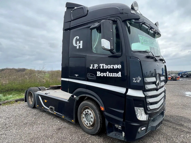 Mercedes-Benz Actros 1843 Special Interior. Air / Air suspension. Euro 6 - Tractor unit: picture 2 Mercedes-Benz Actros 1843 Special Interior. Air / Air suspension. Euro 6 - Tractor unit: picture 2