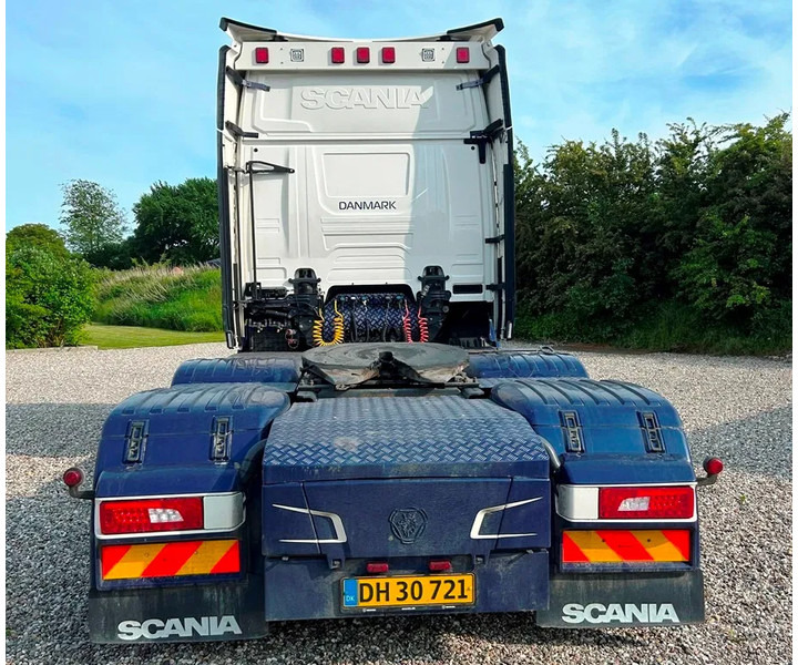 Scania R590 V8 NGS Air / Air suspension. Hydr. system. - Tractor unit: picture 4 Scania R590 V8 NGS Air / Air suspension. Hydr. system. - Tractor unit: picture 4