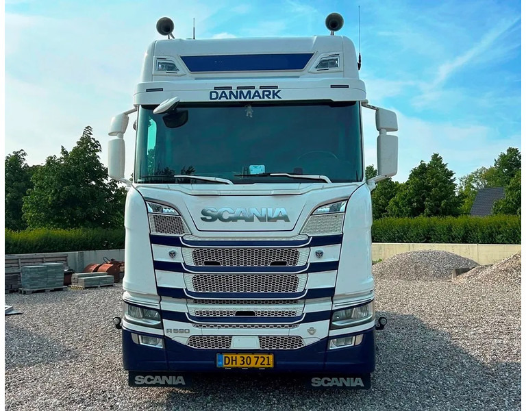Scania R590 V8 NGS Air / Air suspension. Hydr. system. - Tractor unit: picture 3 Scania R590 V8 NGS Air / Air suspension. Hydr. system. - Tractor unit: picture 3