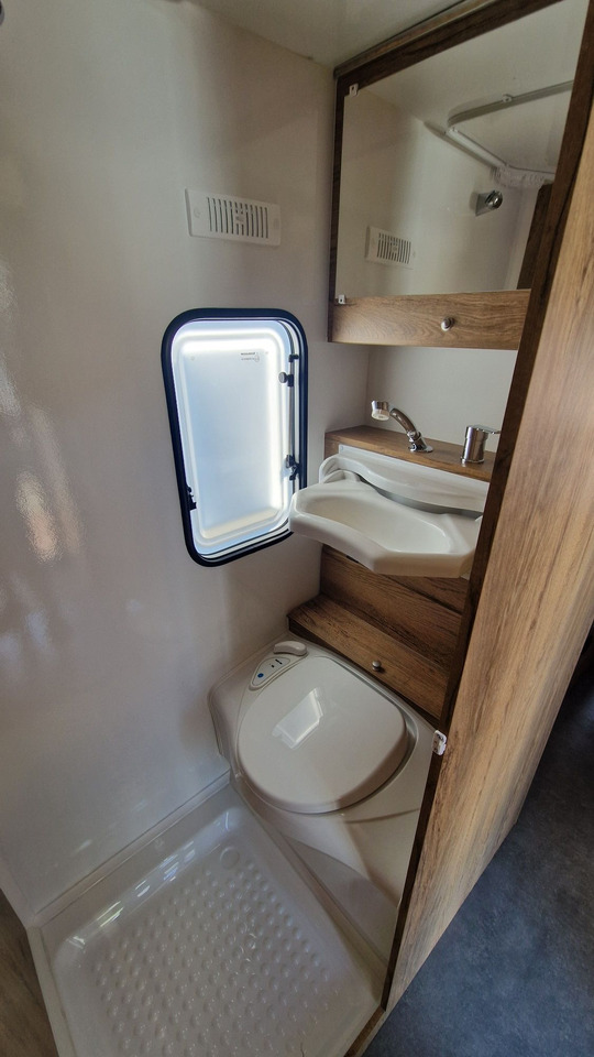 N-LAZUR Niewiadów Nowa Przyczepa Kempingowa dla 4 osób z Łazienką - Caravan: picture 4 N-LAZUR Niewiadów Nowa Przyczepa Kempingowa dla 4 osób z Łazienką - Caravan: picture 4