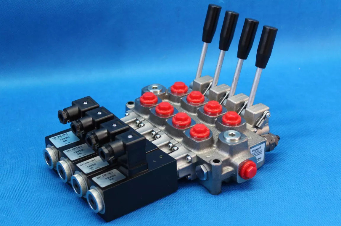 Galtech 4 Functions Valve 60L/min 12/24V + Radio Remote Juuko 800 - Agricultural machinery: picture 4 Galtech 4 Functions Valve 60L/min 12/24V + Radio Remote Juuko 800 - Agricultural machinery: picture 4