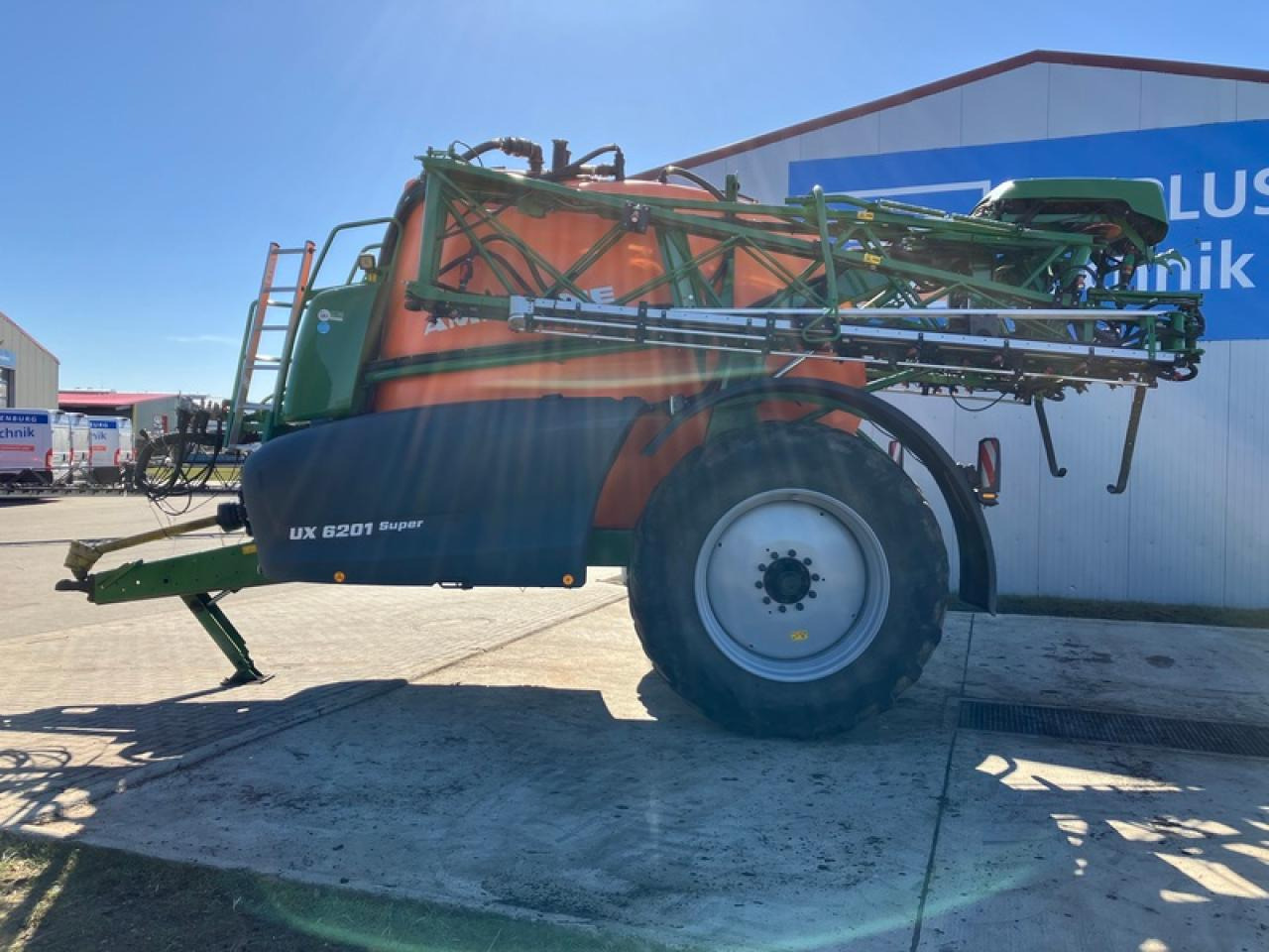 Amazone UX 6201 SUPER - Trailed sprayer: picture 2 Amazone UX 6201 SUPER - Trailed sprayer: picture 2