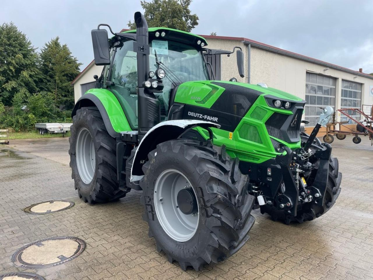 Deutz-Fahr 6170 POWERSHIFT - Farm tractor: picture 2 Deutz-Fahr 6170 POWERSHIFT - Farm tractor: picture 2