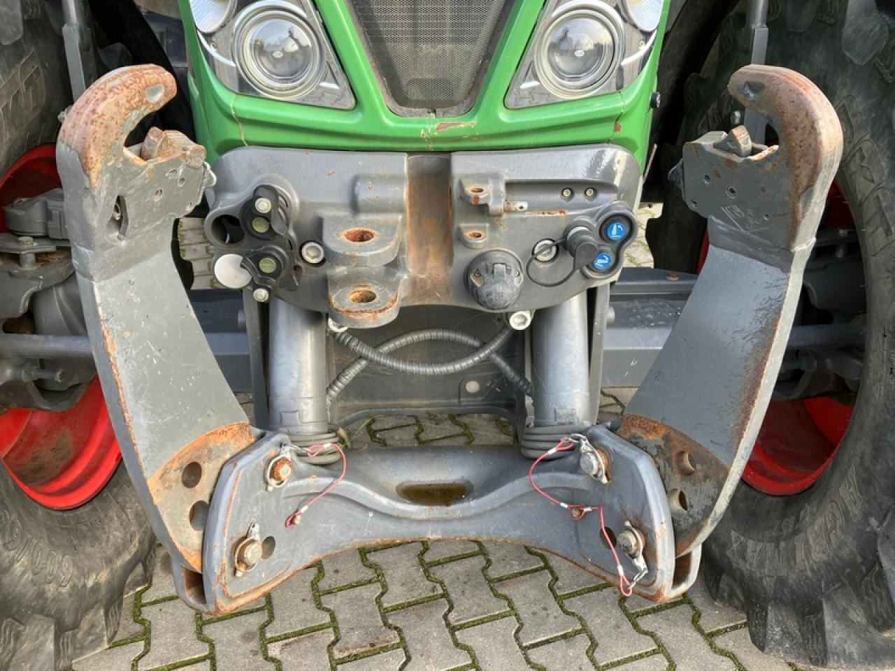 Fendt VARIO 718 S4 - Farm tractor: picture 5 Fendt VARIO 718 S4 - Farm tractor: picture 5