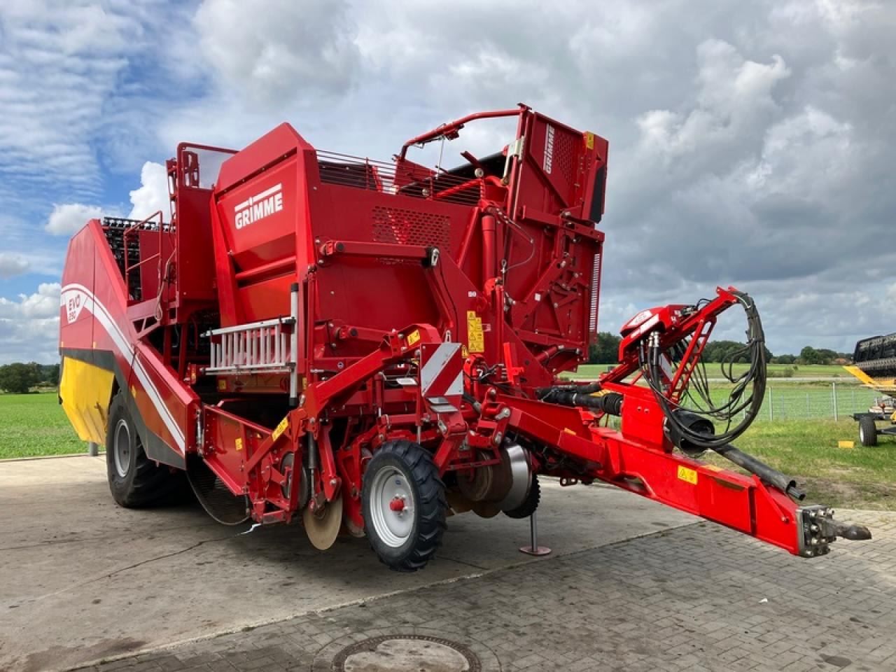 Grimme EVO 290 EASYSEP // 396 HA - Potato harvester: picture 5 Grimme EVO 290 EASYSEP // 396 HA - Potato harvester: picture 5