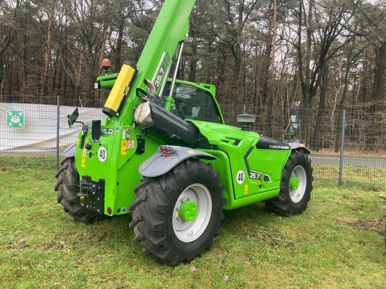 Merlo TF 35.7-140 AKTION - Telescopic handler: picture 3 Merlo TF 35.7-140 AKTION - Telescopic handler: picture 3