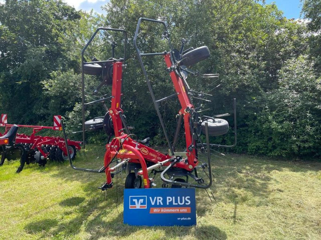 Vicon FANEX 604 - Tedder/ Rake: picture 1 Vicon FANEX 604 - Tedder/ Rake: picture 1