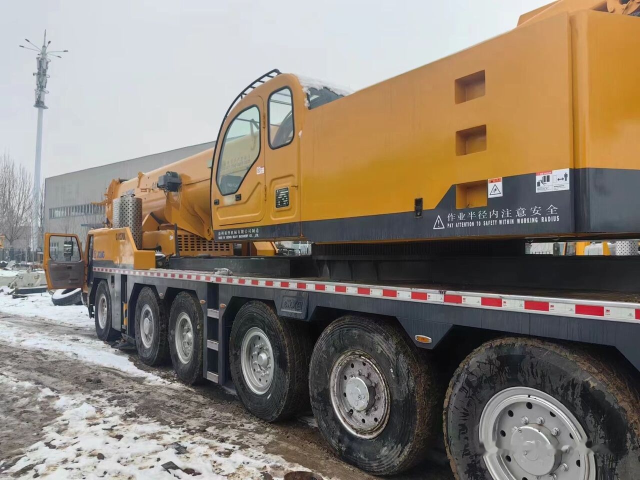XCMG QAY200 - Mobile crane: picture 5 XCMG QAY200 - Mobile crane: picture 5