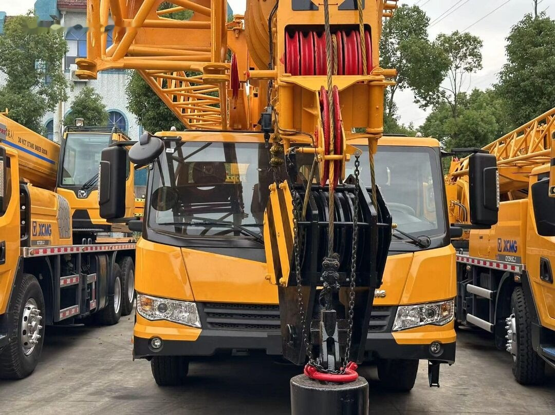 XCMG QY70KC QY75KC QY75K 70T 75 80t 70ton 75ton 80ton - Mobile crane: picture 3 XCMG QY70KC QY75KC QY75K 70T 75 80t 70ton 75ton 80ton - Mobile crane: picture 3