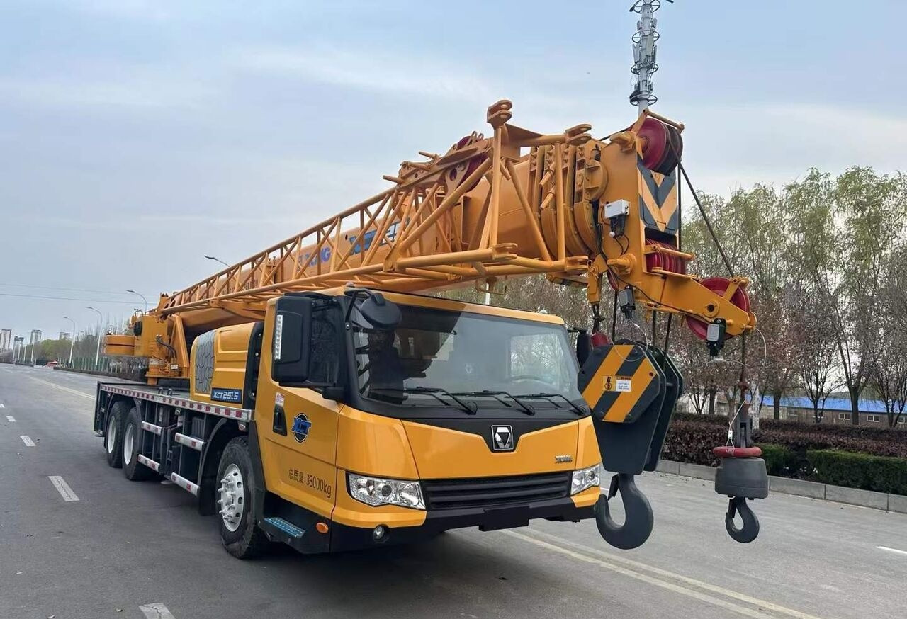 XCMG XCT25 - Mobile crane: picture 1 XCMG XCT25 - Mobile crane: picture 1