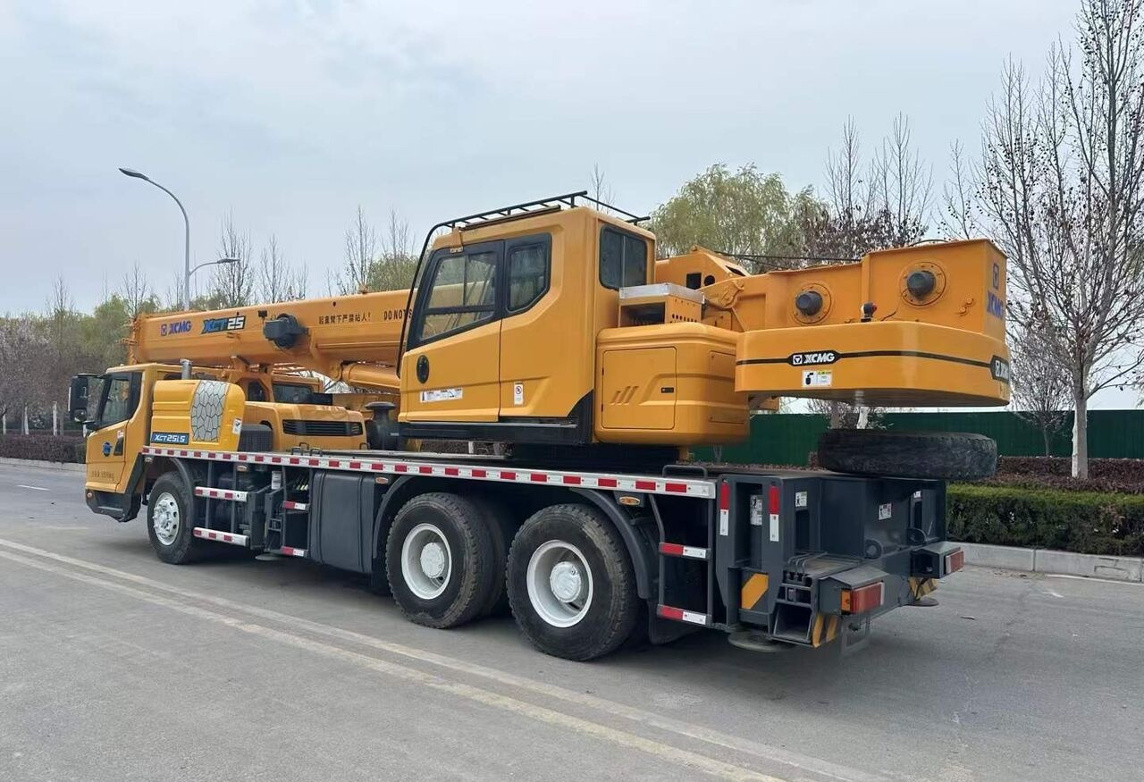 XCMG XCT25 - Mobile crane: picture 3 XCMG XCT25 - Mobile crane: picture 3
