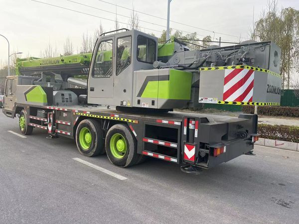 Zoomlion Zoomlion ZTC251V 25 Ton High Quality Mobile Hydraulic Truck Cran - Mobile crane: picture 3 Zoomlion Zoomlion ZTC251V 25 Ton High Quality Mobile Hydraulic Truck Cran - Mobile crane: picture 3