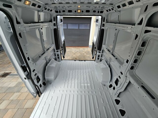 New Panel van FIAT Ducato 35 MAXI 140 Serie10-9.2 Modell 2025 L2H2: picture 16