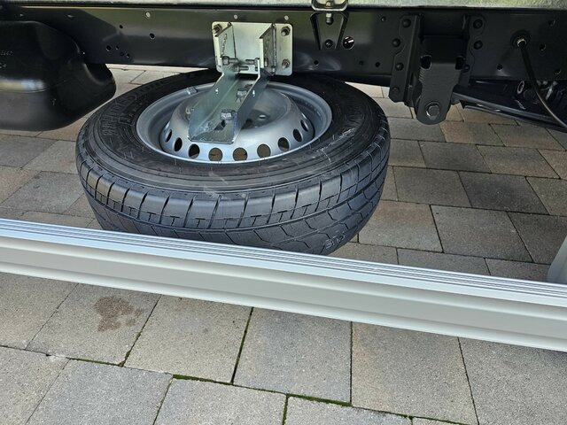 New Box van IVECO Daily 35S18 3.0 Koffer LBW Bär ACC LED sofort!: picture 22