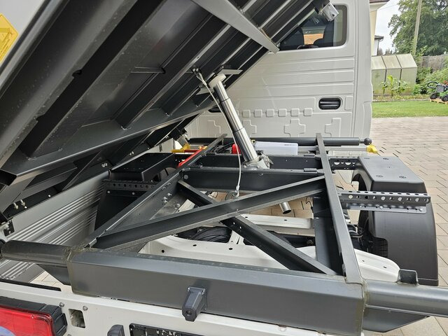 New Tipper van, Combi van MAN TGE 3.140 Doka L3 Dreiseitenkipper Facelift...: picture 35 New Tipper van, Combi van MAN TGE 3.140 Doka L3 Dreiseitenkipper Facelift...: picture 35