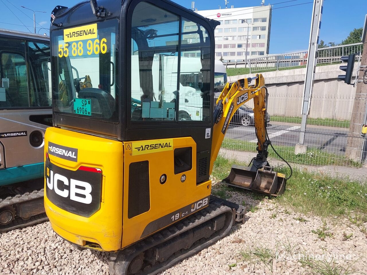 JCB 19 C! - Mini excavator: picture 1 JCB 19 C! - Mini excavator: picture 1