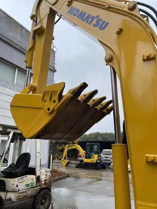Competitive Price Used Komatsu Excavator PC35 PC55MR2 excellent condition Komatsu pc35mr Excavator - Crawler excavator: picture 4 Competitive Price Used Komatsu Excavator PC35 PC55MR2 excellent condition Komatsu pc35mr Excavator - Crawler excavator: picture 4