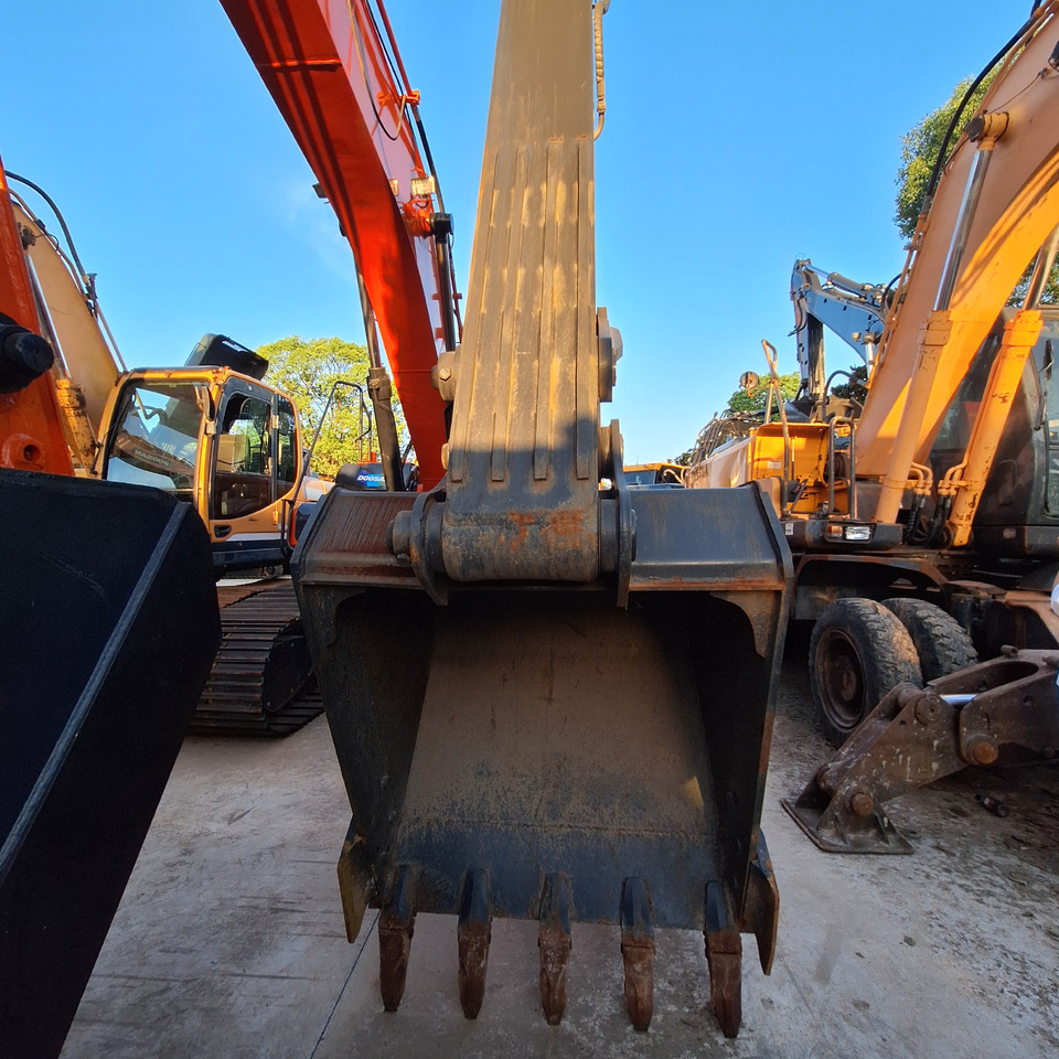 DOOSAN Doosan DX225LC-9C Crawler excavator - Crawler excavator: picture 2 DOOSAN Doosan DX225LC-9C Crawler excavator - Crawler excavator: picture 2