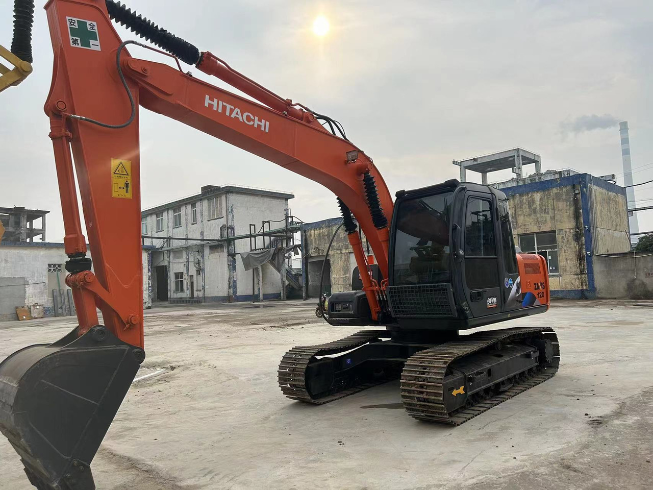 Hitachi ZX120-6 Excavator - Crawler excavator: picture 4 Hitachi ZX120-6 Excavator - Crawler excavator: picture 4