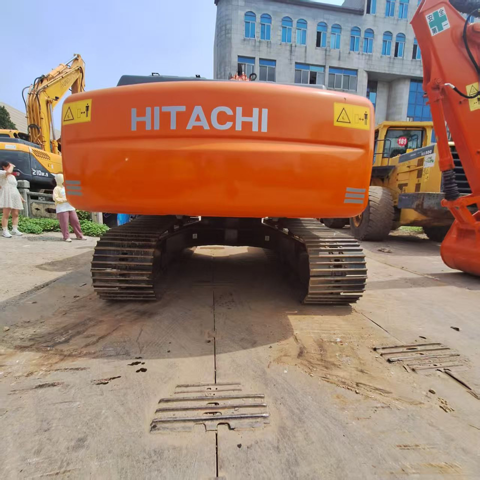 Hitachi ZX200 Excavator - Crawler excavator: picture 4 Hitachi ZX200 Excavator - Crawler excavator: picture 4