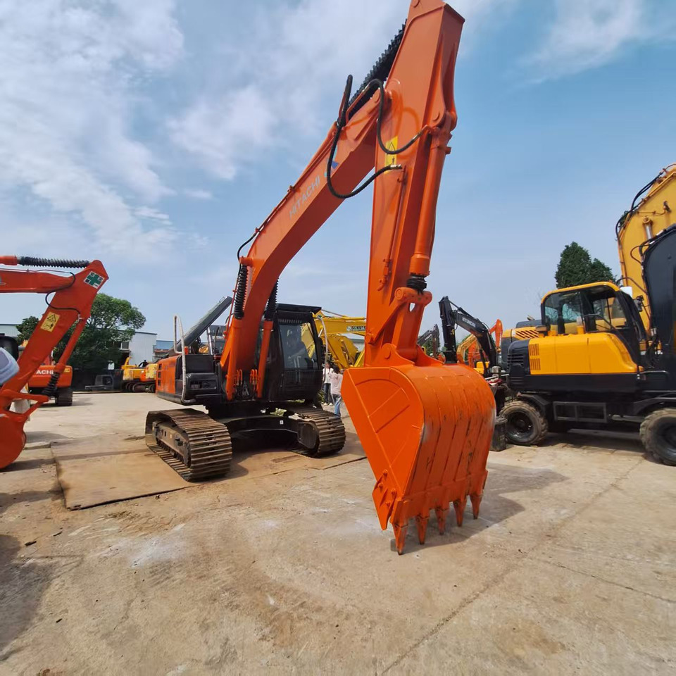 Hitachi ZX200G Excavator - Crawler excavator: picture 4 Hitachi ZX200G Excavator - Crawler excavator: picture 4