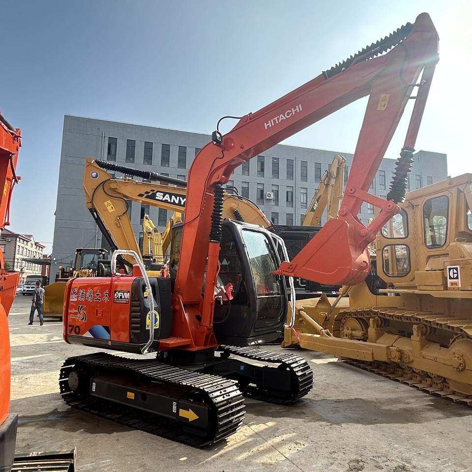 Hitachi ZX70 Excavator - Mini excavator: picture 3 Hitachi ZX70 Excavator - Mini excavator: picture 3