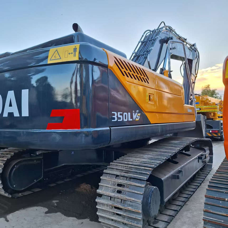 Hyundai 350LVS excavator - Wheel excavator: picture 4 Hyundai 350LVS excavator - Wheel excavator: picture 4