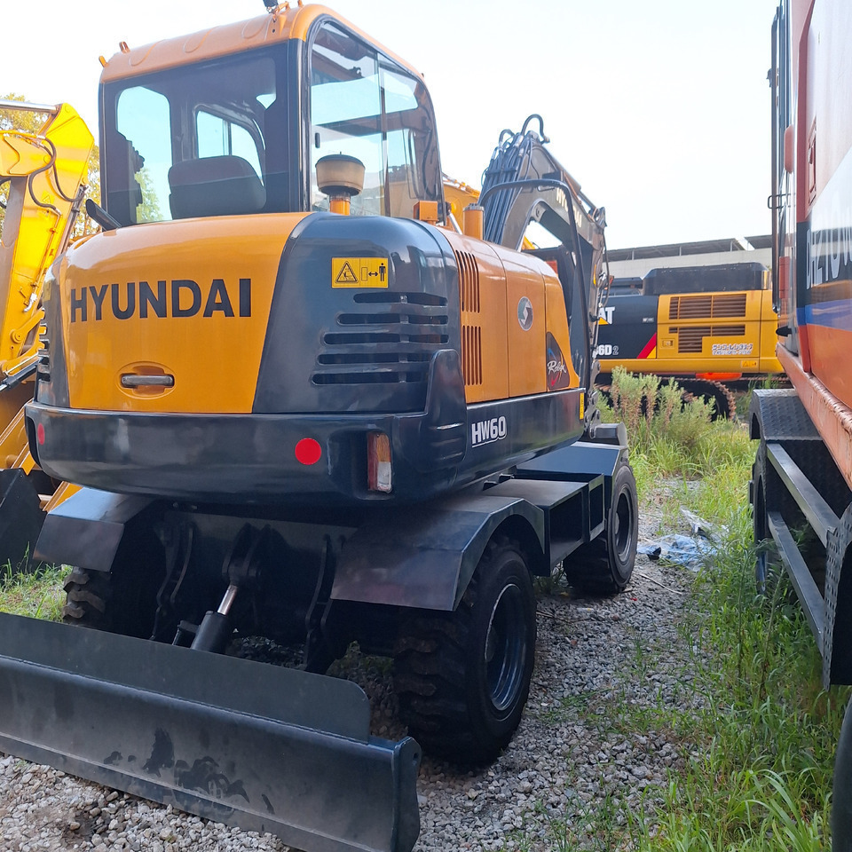 Hyundai HW60 excavator - Wheel excavator: picture 1 Hyundai HW60 excavator - Wheel excavator: picture 1